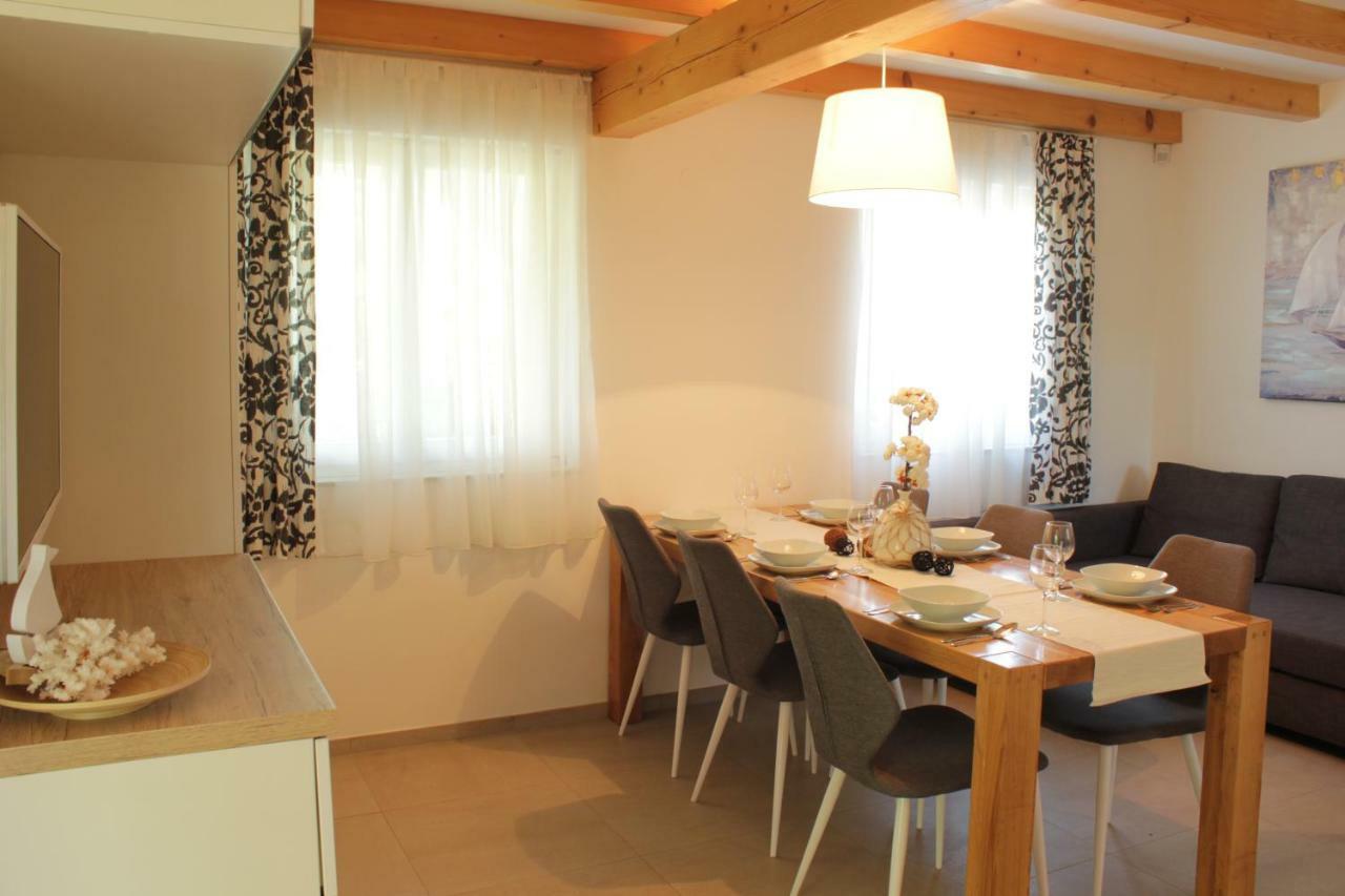 Holiday Home Liberta Krnica Luaran gambar